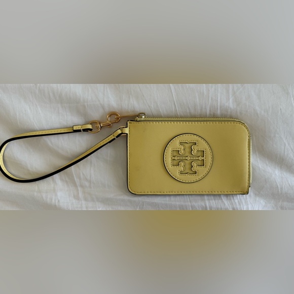 Tory Burch Handbags - Tory Burch Ella Bio Zip Card Case